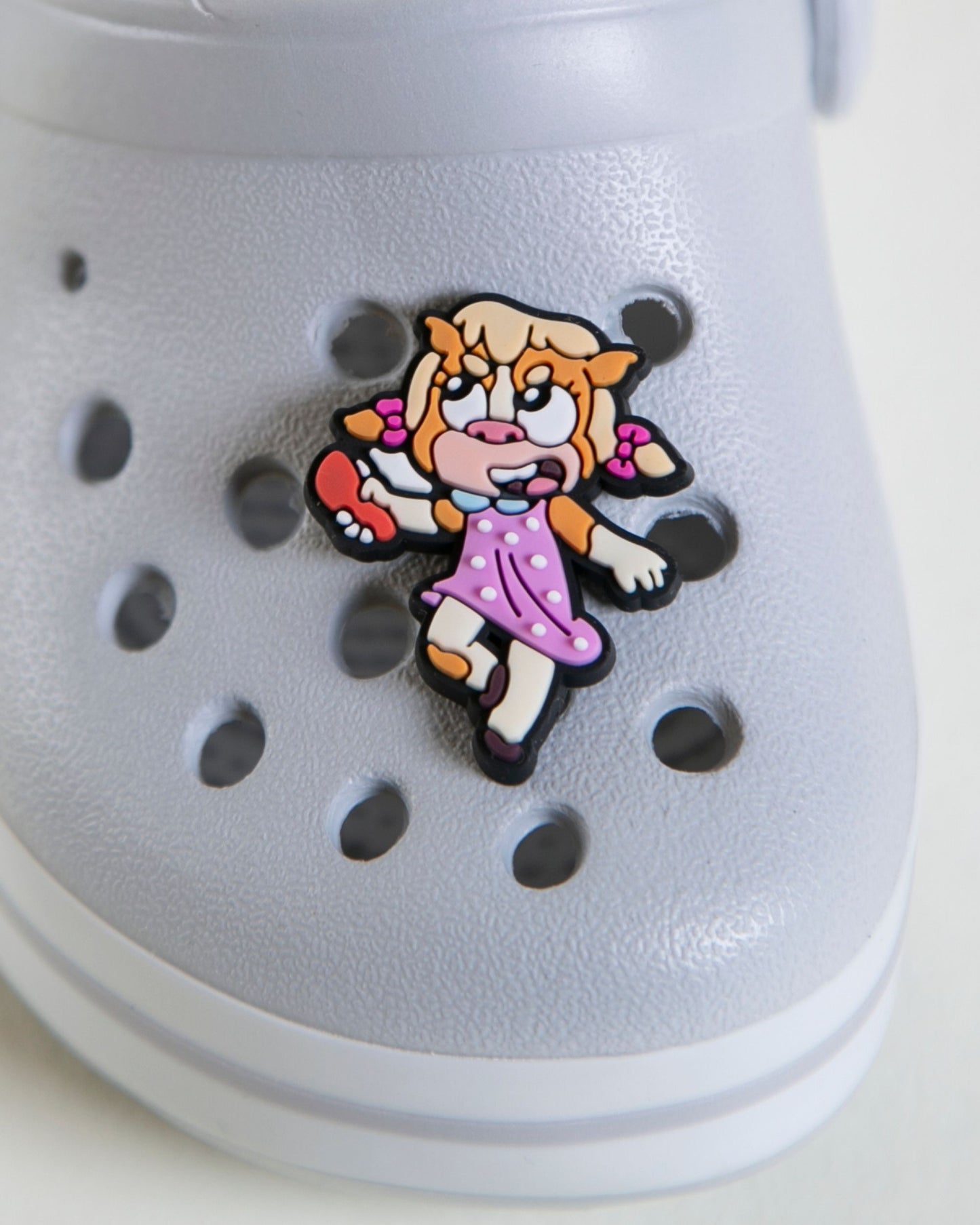 Daisy Shoe Charm — Daisy & Gus